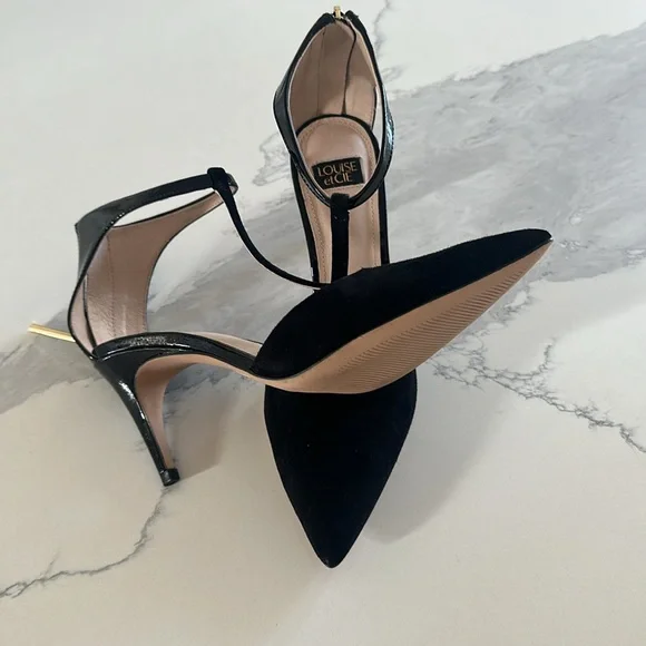 New without box. Only tried them on. Never worn. - Picture 2 of 4